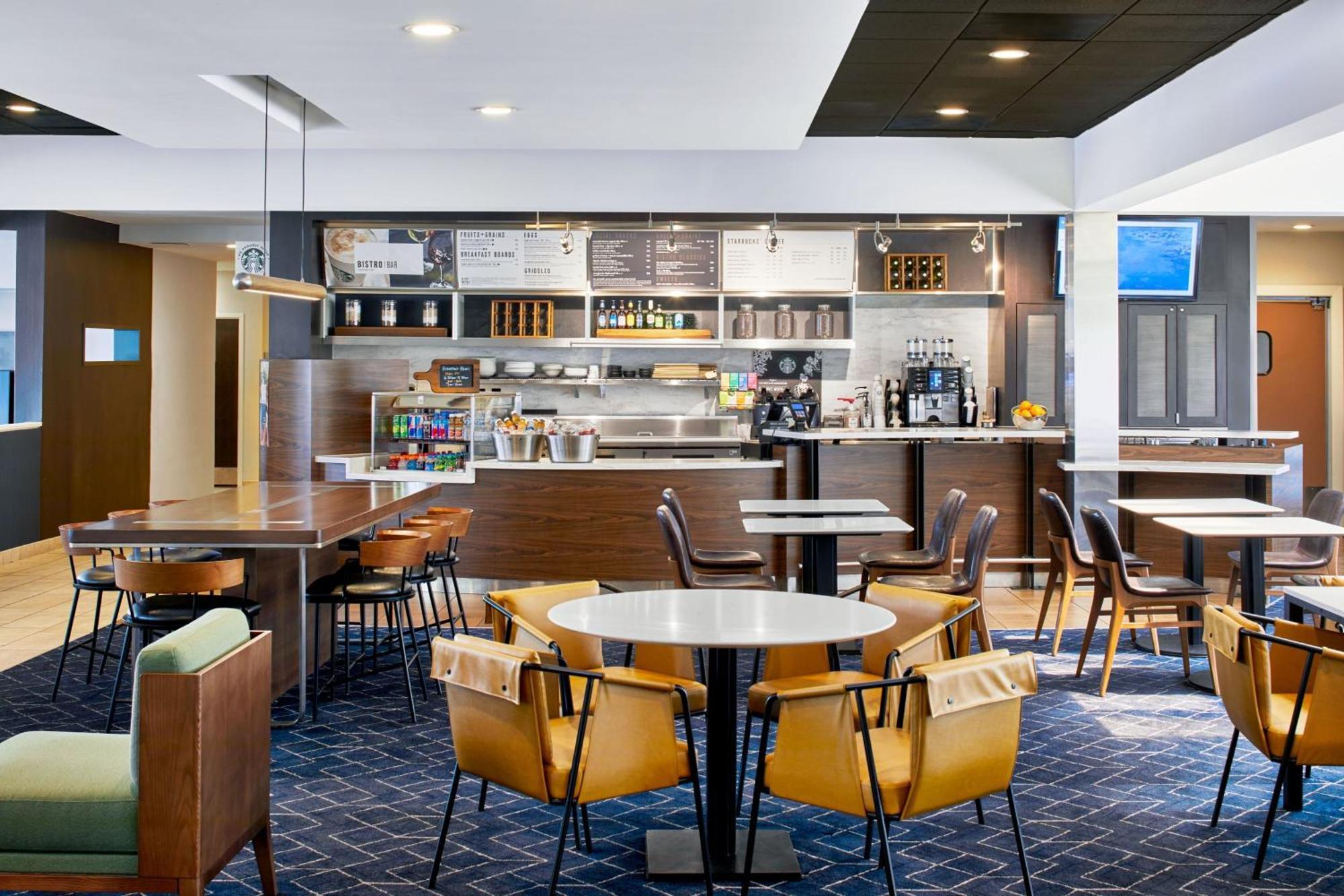 Courtyard By Marriott Memphis Airport Hotel Eksteriør billede