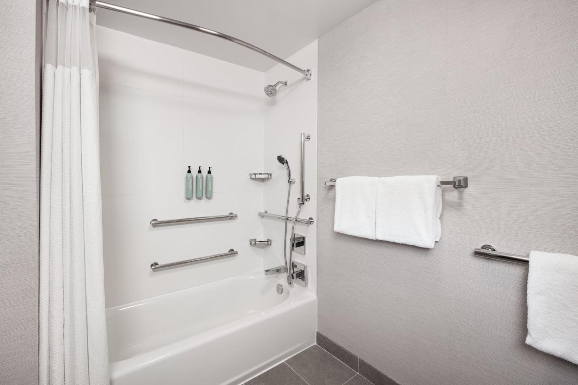 Courtyard By Marriott Memphis Airport Hotel Eksteriør billede