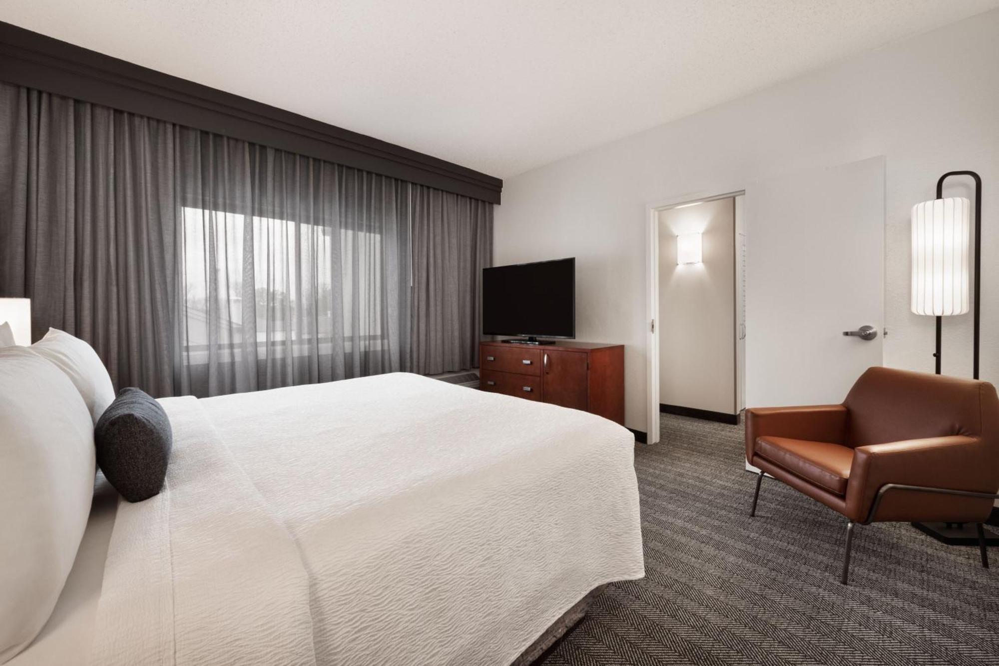 Courtyard By Marriott Memphis Airport Hotel Eksteriør billede